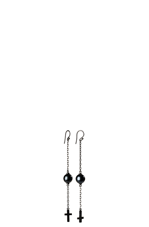 <a href='press.html'>Small Blessing Earrings – 18ct Blackened Rhodium White Gold & 9-9.5mm A Grade Tahitian Pearl</a>